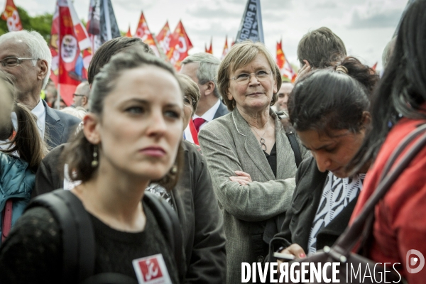 Meeting aux Invalides contre la loi travail