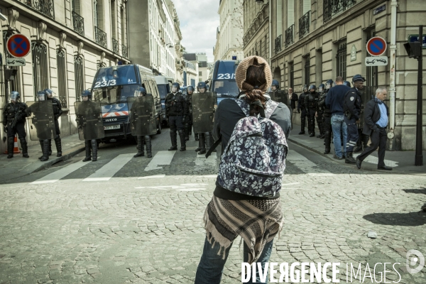 Meeting aux Invalides contre la loi travail